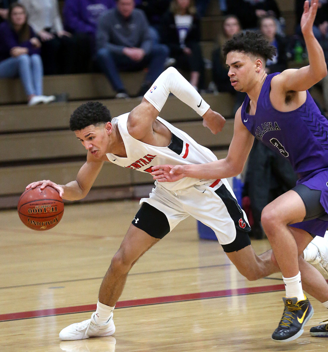 March 12: Onalaska vs La Crosse Central